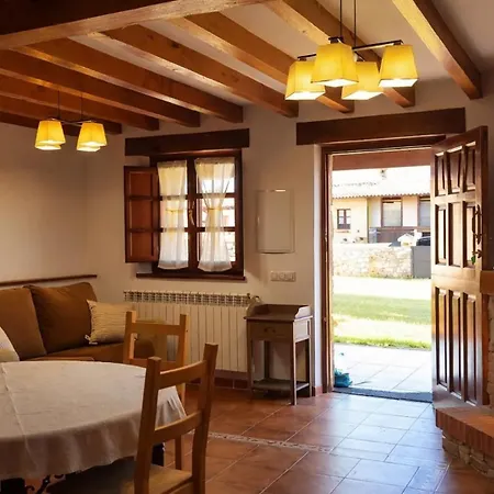 Casa Con Jardin Cerca Playa De La Franca - Male 아파트 Pimiango