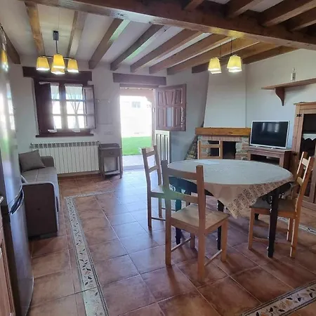 Apartamento Jardín De Casa Male